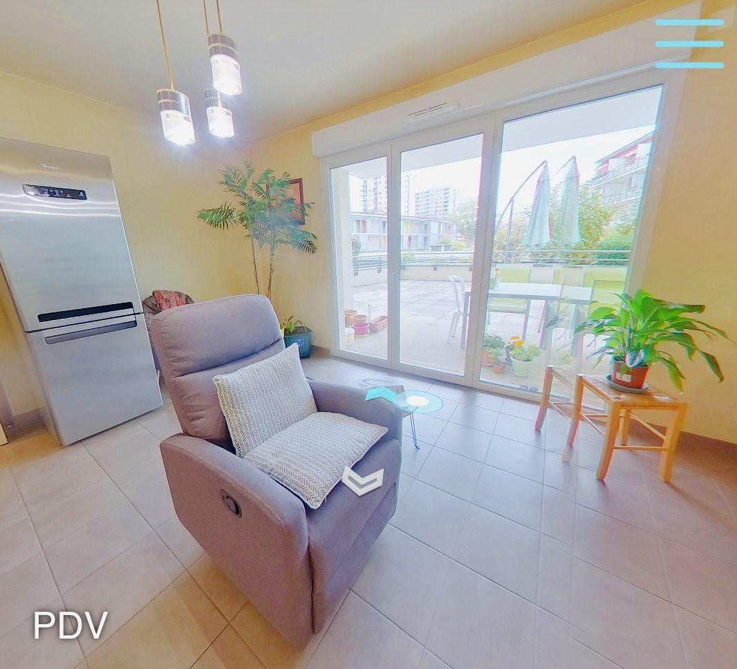 
                                                Location
                                                 Appartement avec grande terrasse au calme