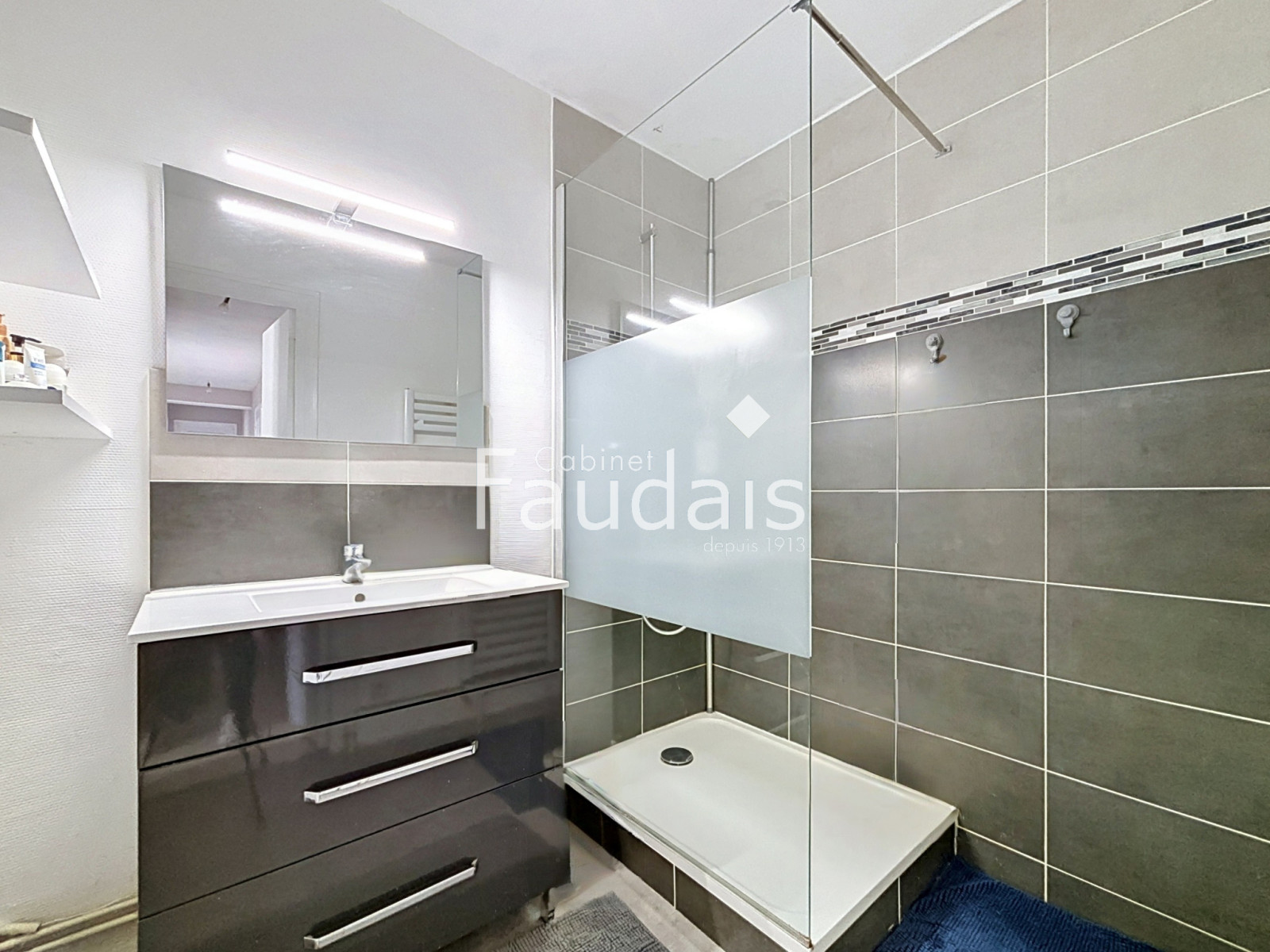
                                                Vente
                                                 APPARTEMENT AVEC JARDIN ET BALCON PROCHE CENTRE VILLE