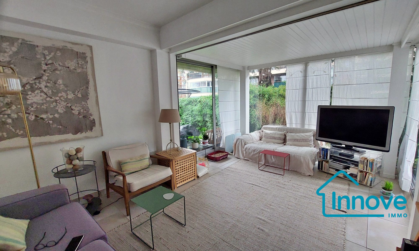 
                                                Vente
                                                 APPARTEMENT AVEC JARDIN - LE CHESNAY-ROCQUENCOURT - 110 m²