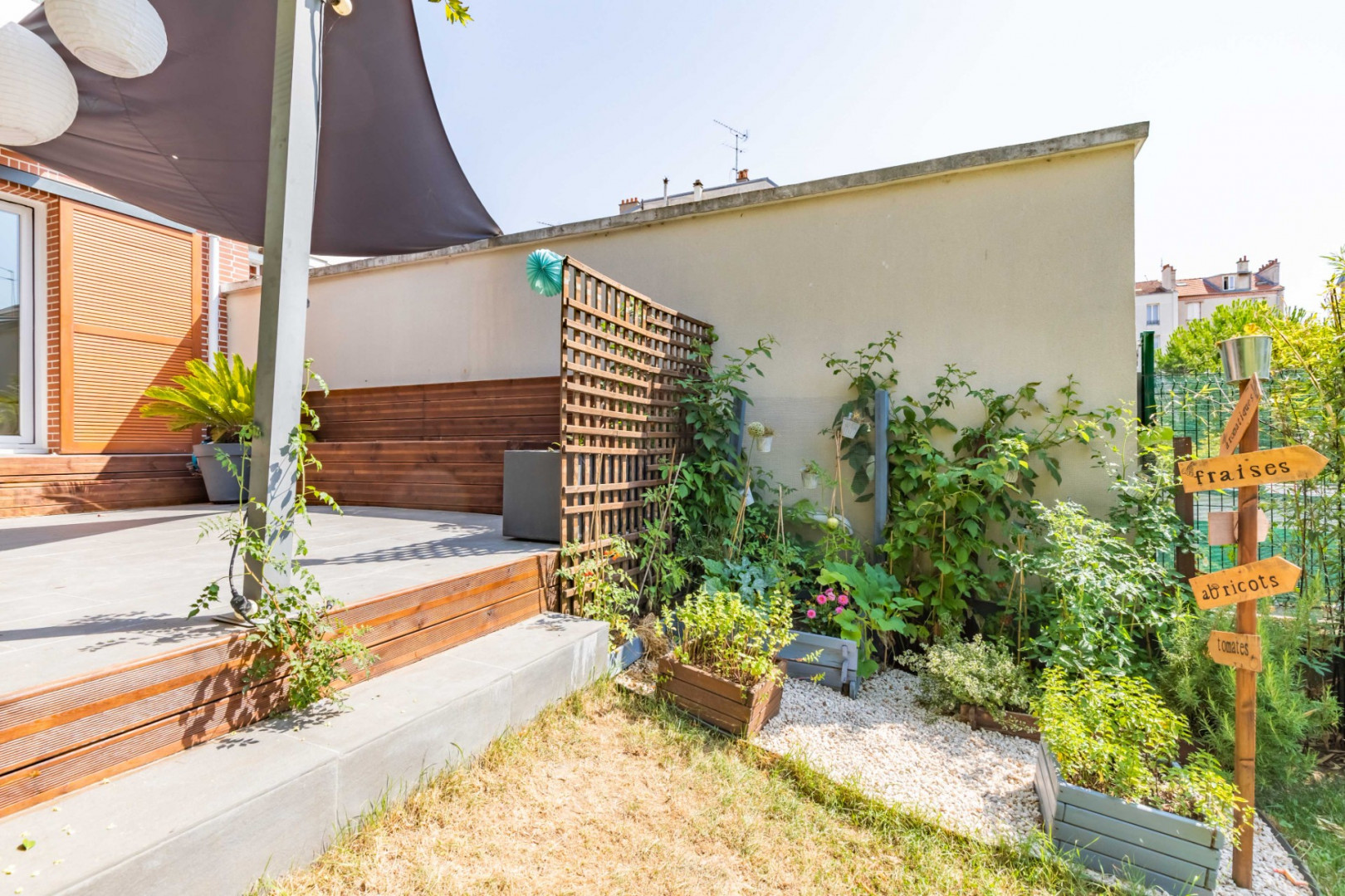 
                                                Vente
                                                 Appartement avec terrasse, jardin et parking