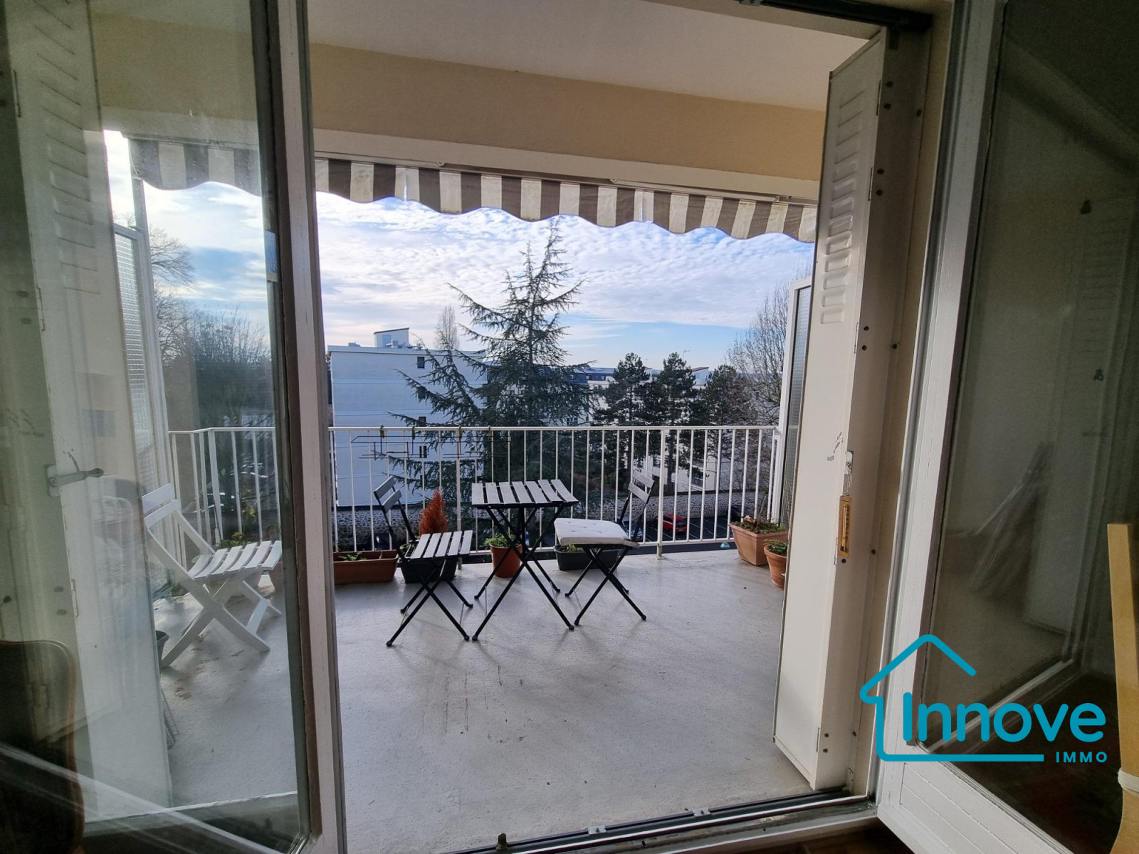 
                                                Vente
                                                 Appartement avec terrasse plein Sud