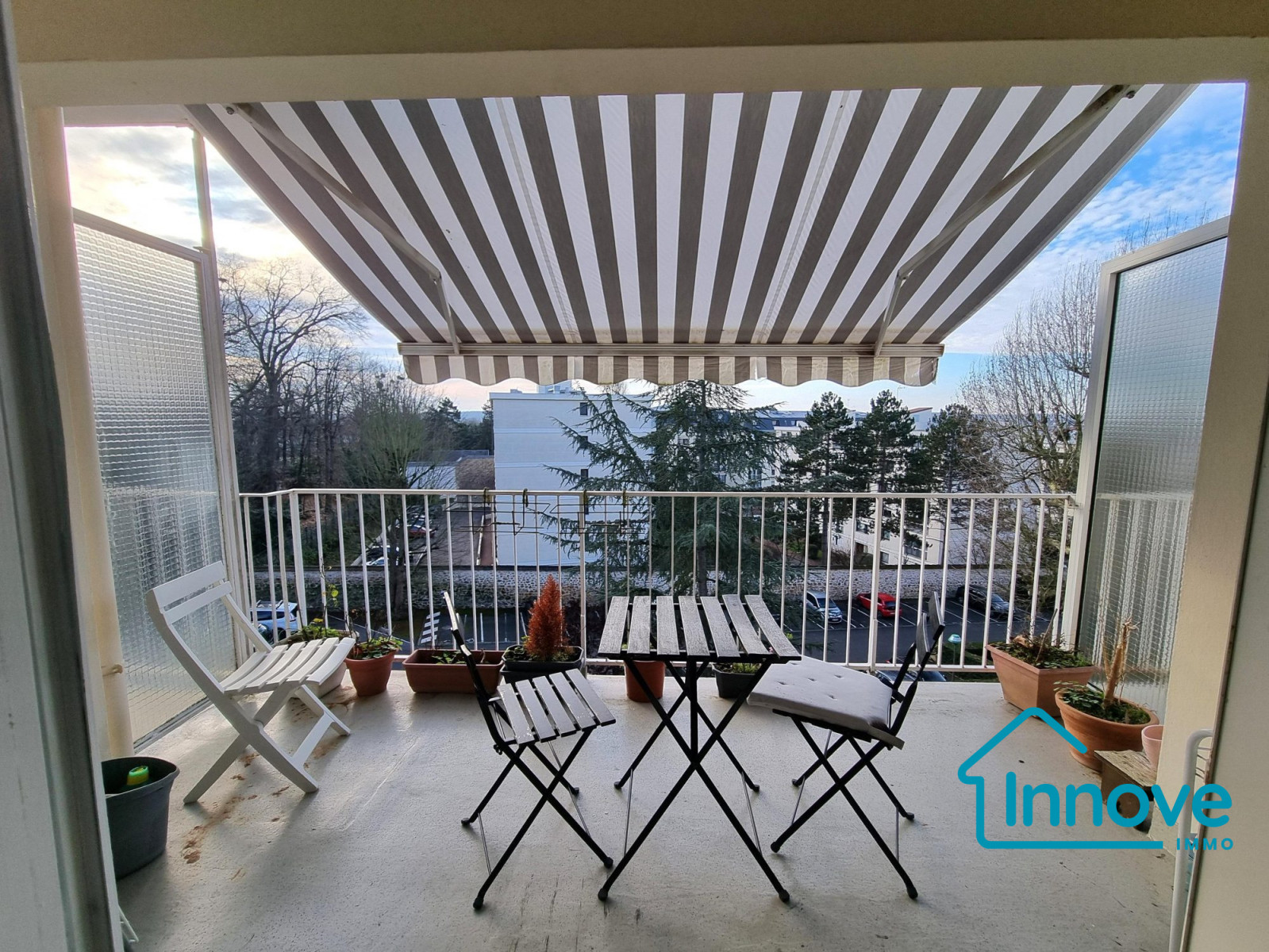 
                                                Vente
                                                 Appartement avec terrasse plein Sud