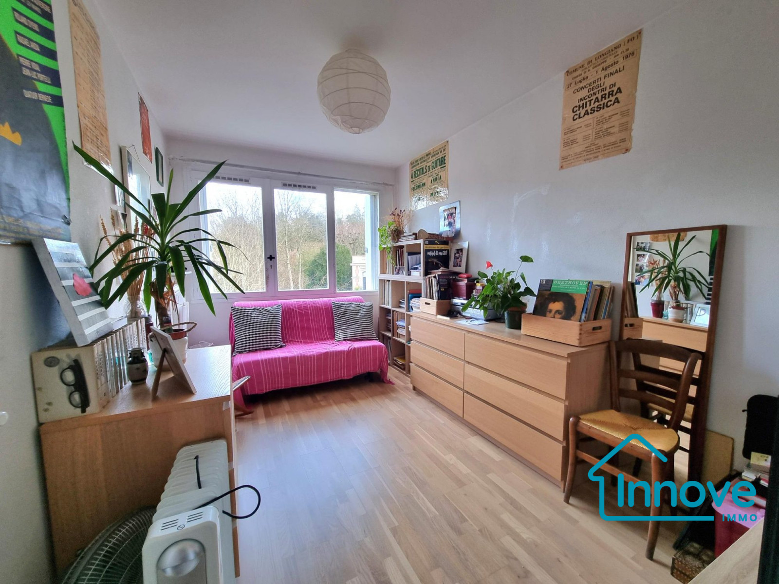
                                                Vente
                                                 Appartement avec terrasse plein Sud