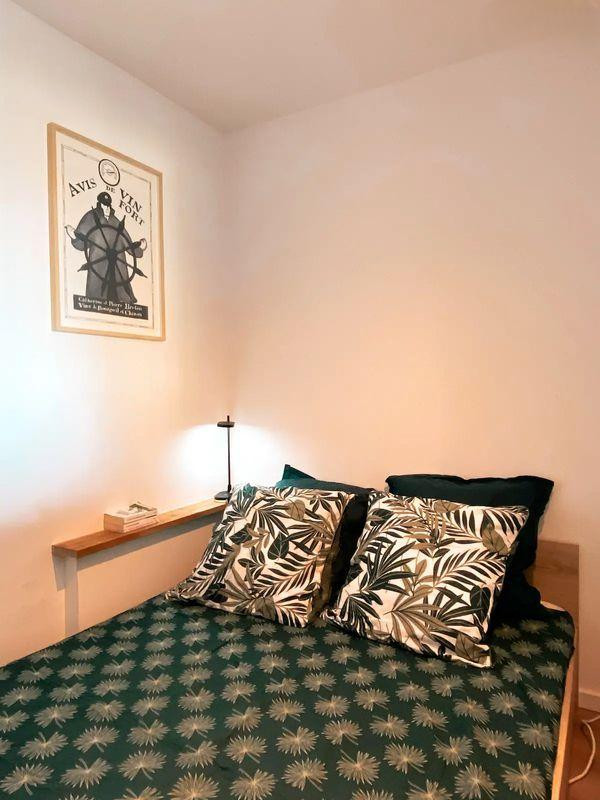 
                                                Location
                                                 Appartement balcon + garage