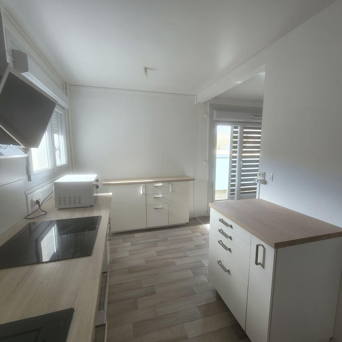 
                                                Location
                                                 Appartement bien situé