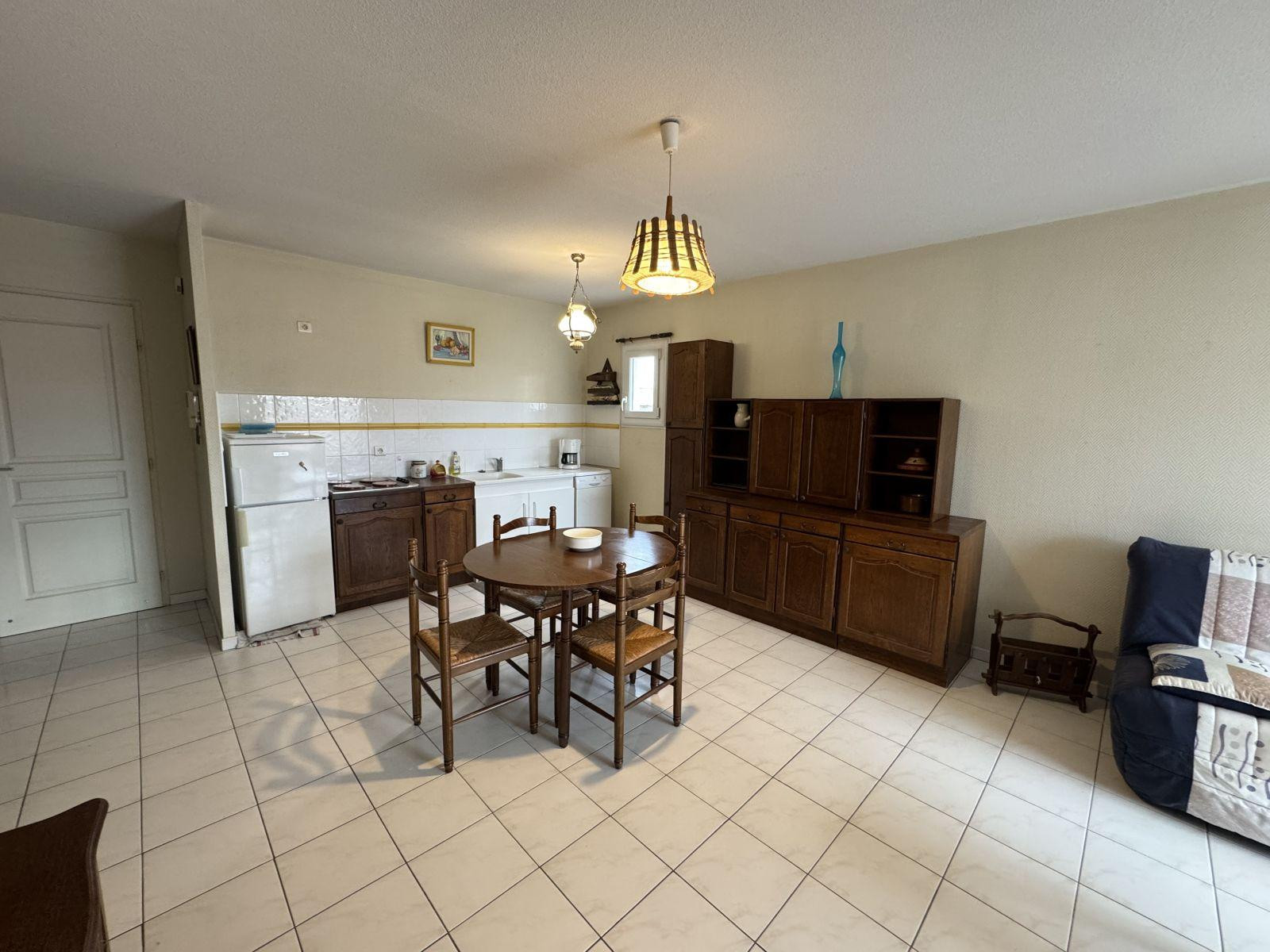 
                                                Location
                                                 Appartement calme et lumineux