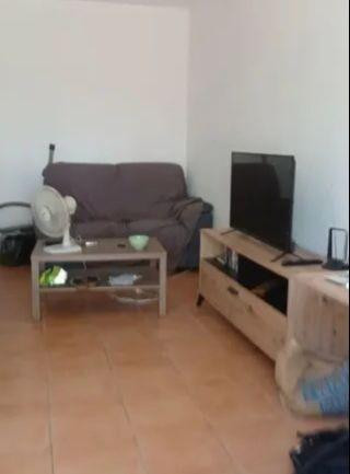 
                                                Location
                                                 Appartement calme et proche de toutes commodités