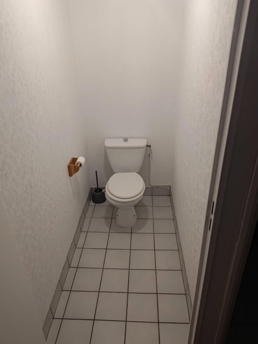 
                                                Location
                                                 Appartement calme et tres bien situé