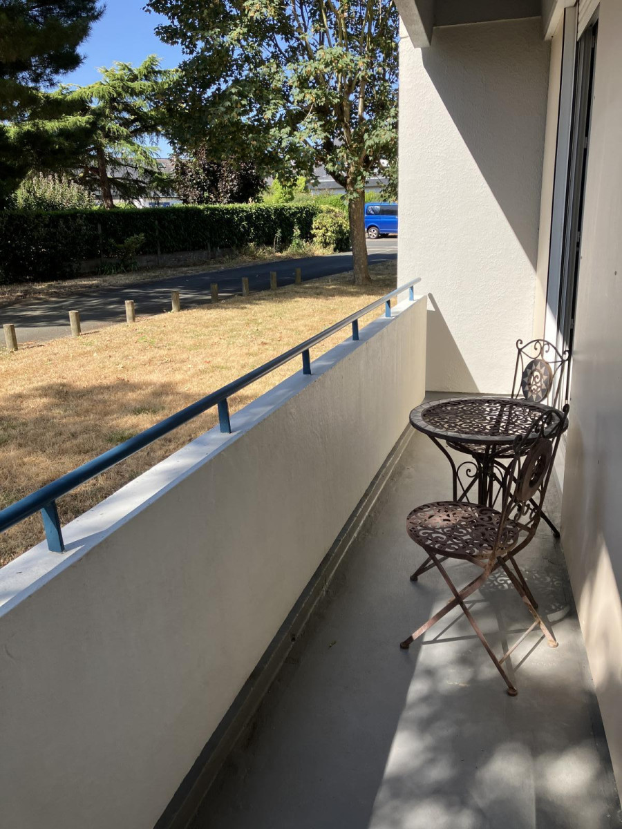 
                                                Location
                                                 Appartement calme proche de toutes commodités