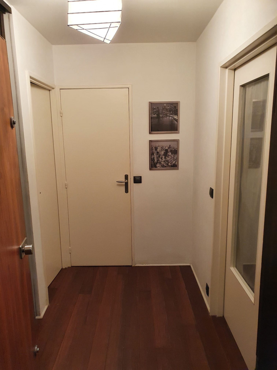 
                                                Location
                                                 appartement calme proche ecole, RER A et Lignes 1 et 8 (loyer tout inclus)