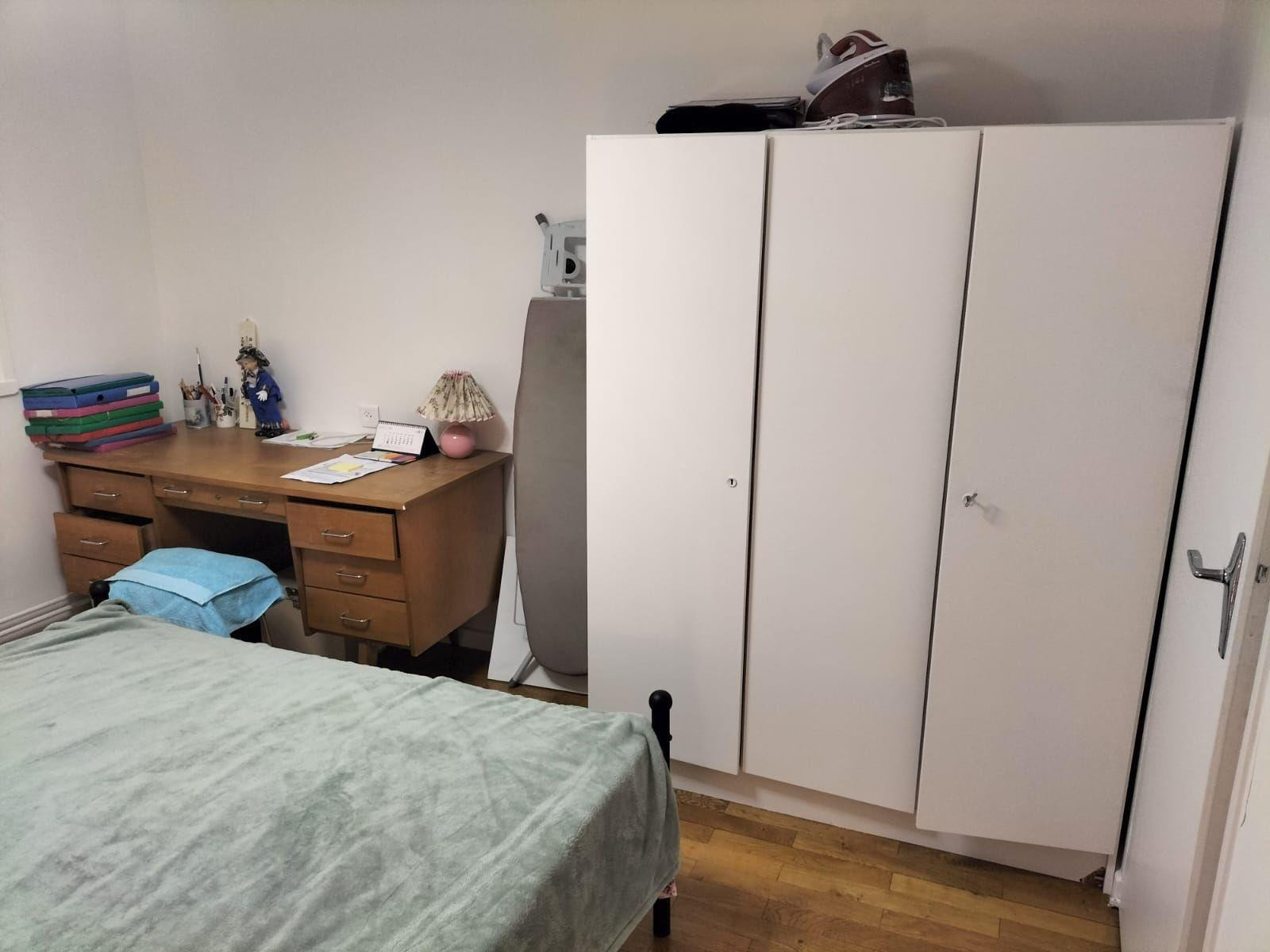 
                                                Colocation
                                                 Appartement central