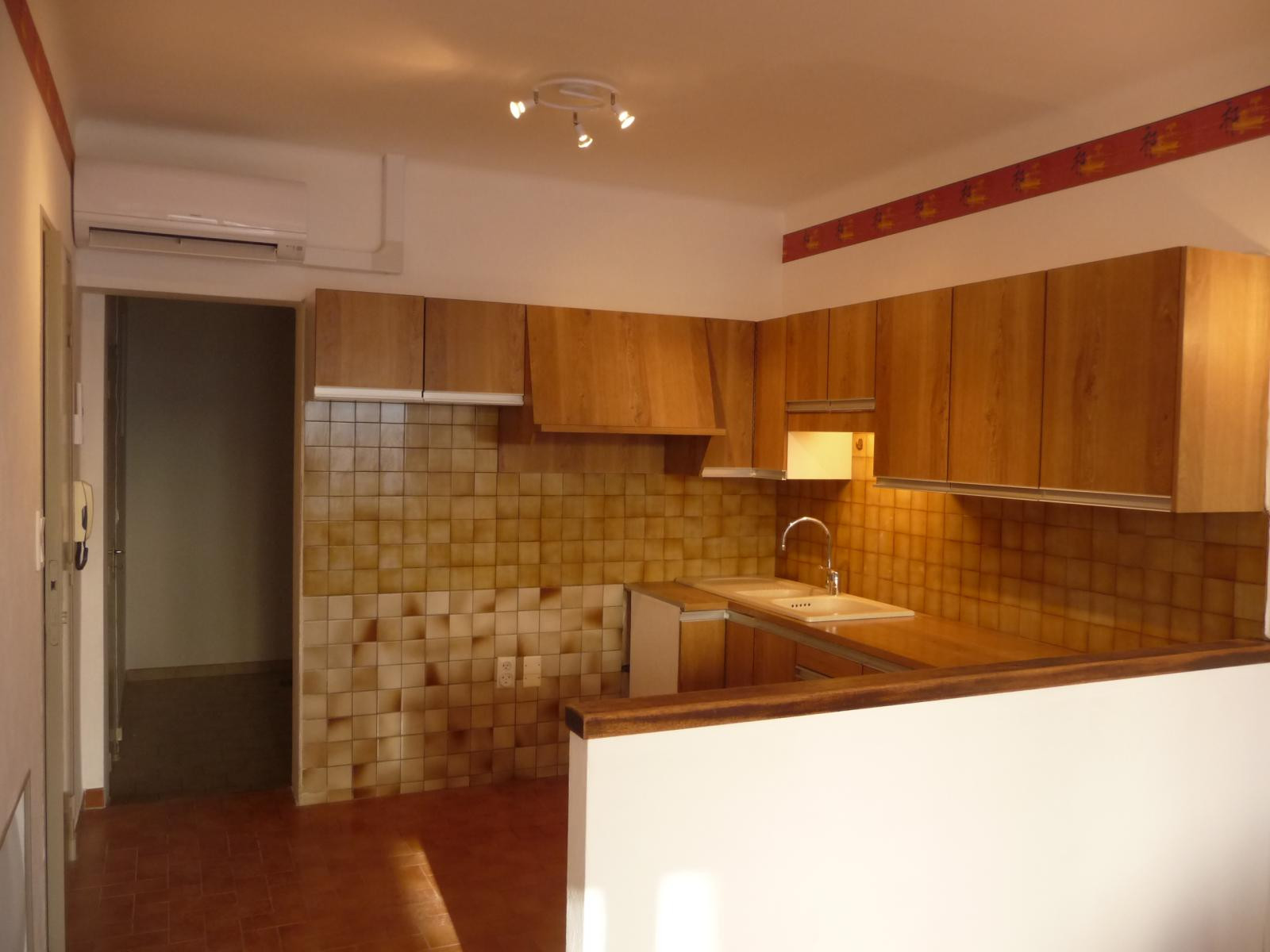 
                                                Location
                                                 Appartement centre ville vaison la romaine