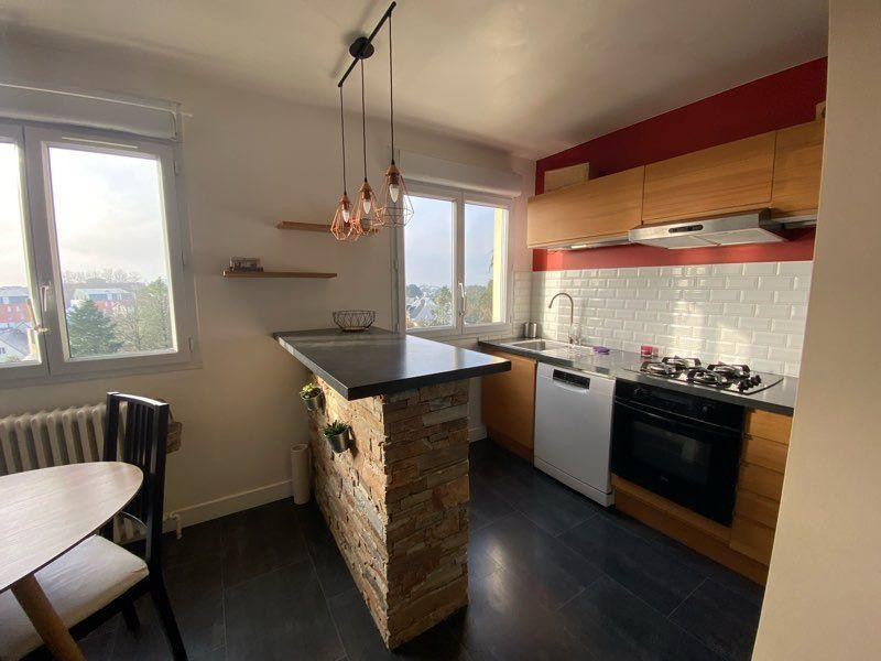 
                                                Location
                                                 Appartement chaleureux meublé - quartier CONTRIE