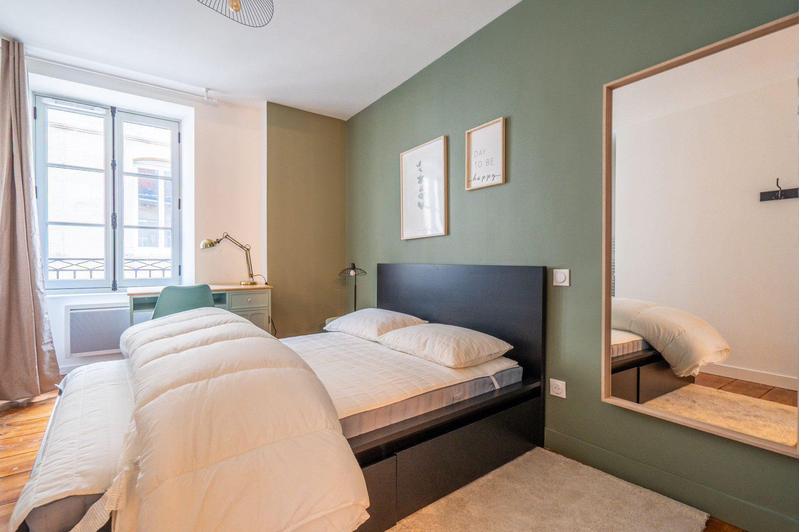 
                                                Location
                                                 Appartement - Chambre 12.6m² - Bordeaux - 761€/mois CC