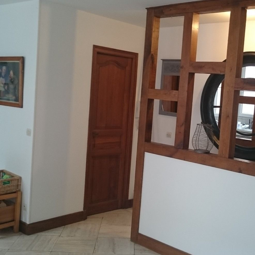 
                                                Location
                                                 Appartement charmant à Versailles (loyer tout inclus)
