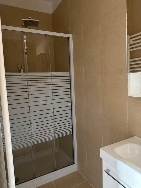 
                                                Location
                                                 Appartement clair et calme 75014