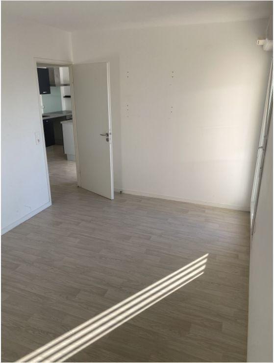 
                                                Location
                                                 Appartement clair et calme de 42m2