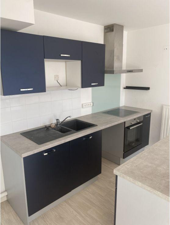 
                                                Location
                                                 Appartement clair et calme de 42m2