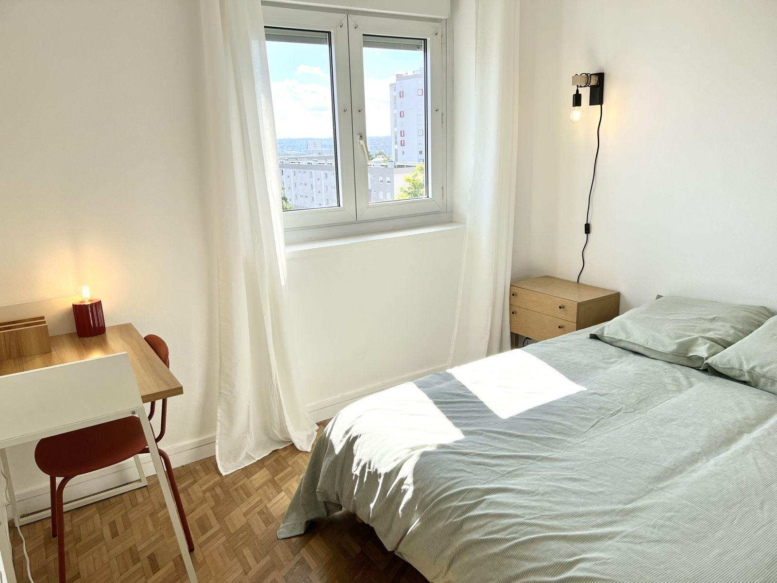 
                                                Colocation
                                                 Appartement colocation lumineux Créteil