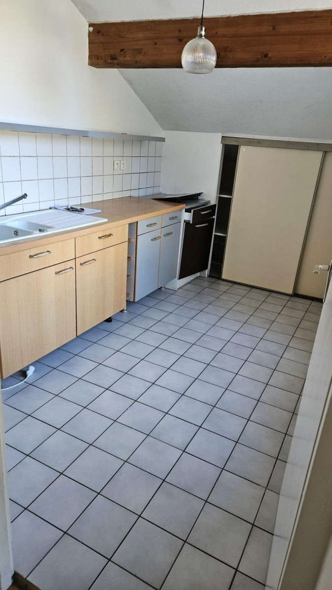 
                                                Location
                                                 Appartement cool