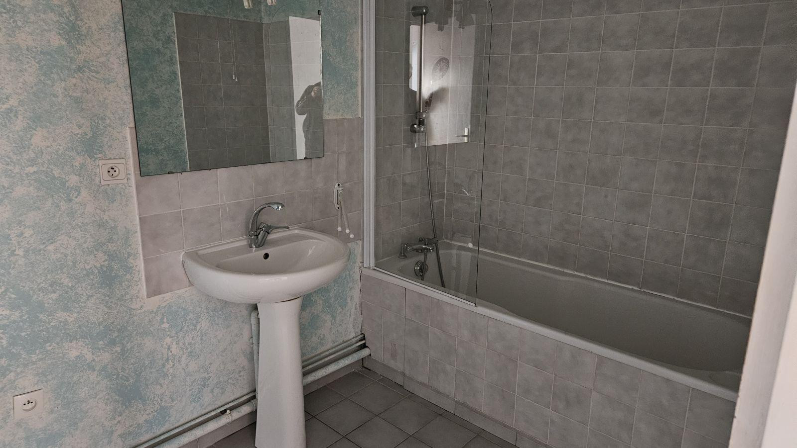 
                                                Location
                                                 Appartement cool