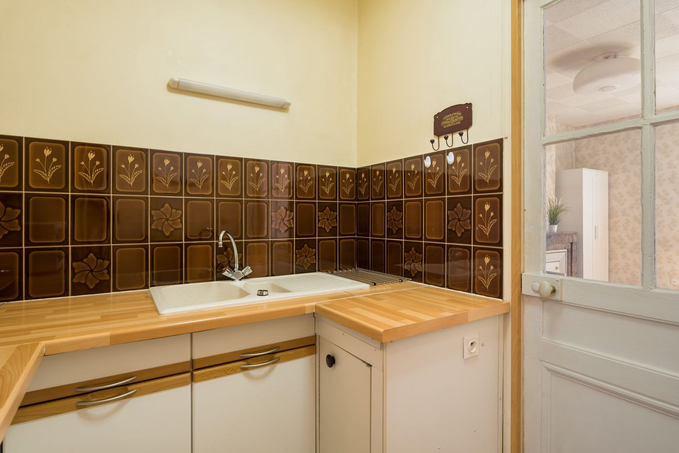 
                                                Vente
                                                 Appartement cosy et lumineux • dans bel immeuble • très proche Universités • Lyon 7