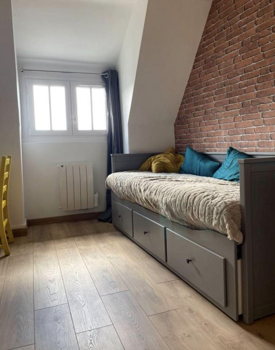 
                                                Location
                                                 Appartement Cosy et meublé Hyper centre