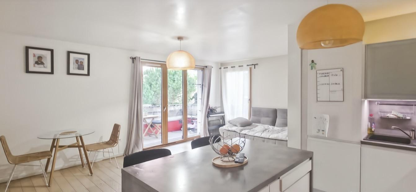 
                                                Location
                                                 Appartement coup de cœur à 5mn des transports