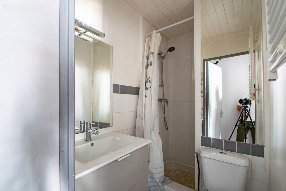 
                                                Location
                                                 Appartement cozy 22m2