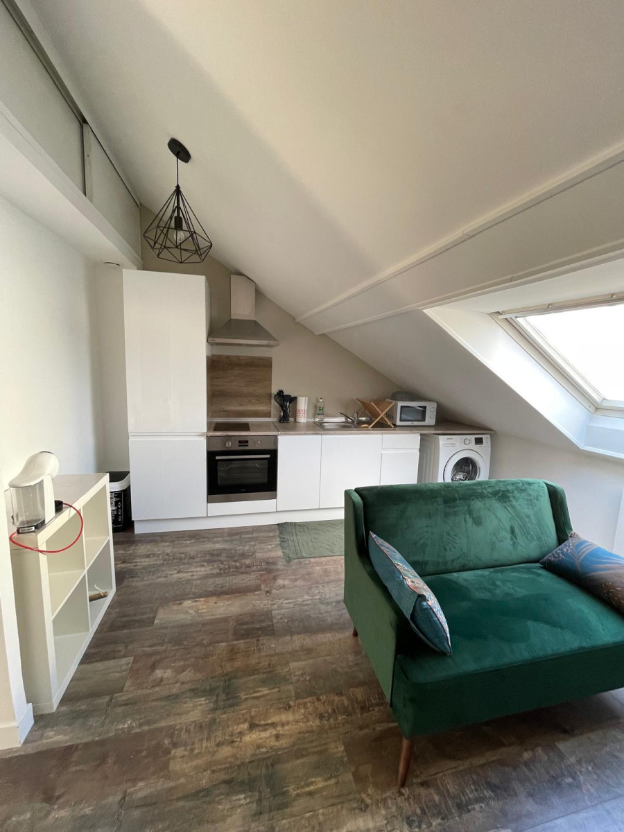 
                                                Location
                                                 Appartement Cozy Reims Sacré cœur