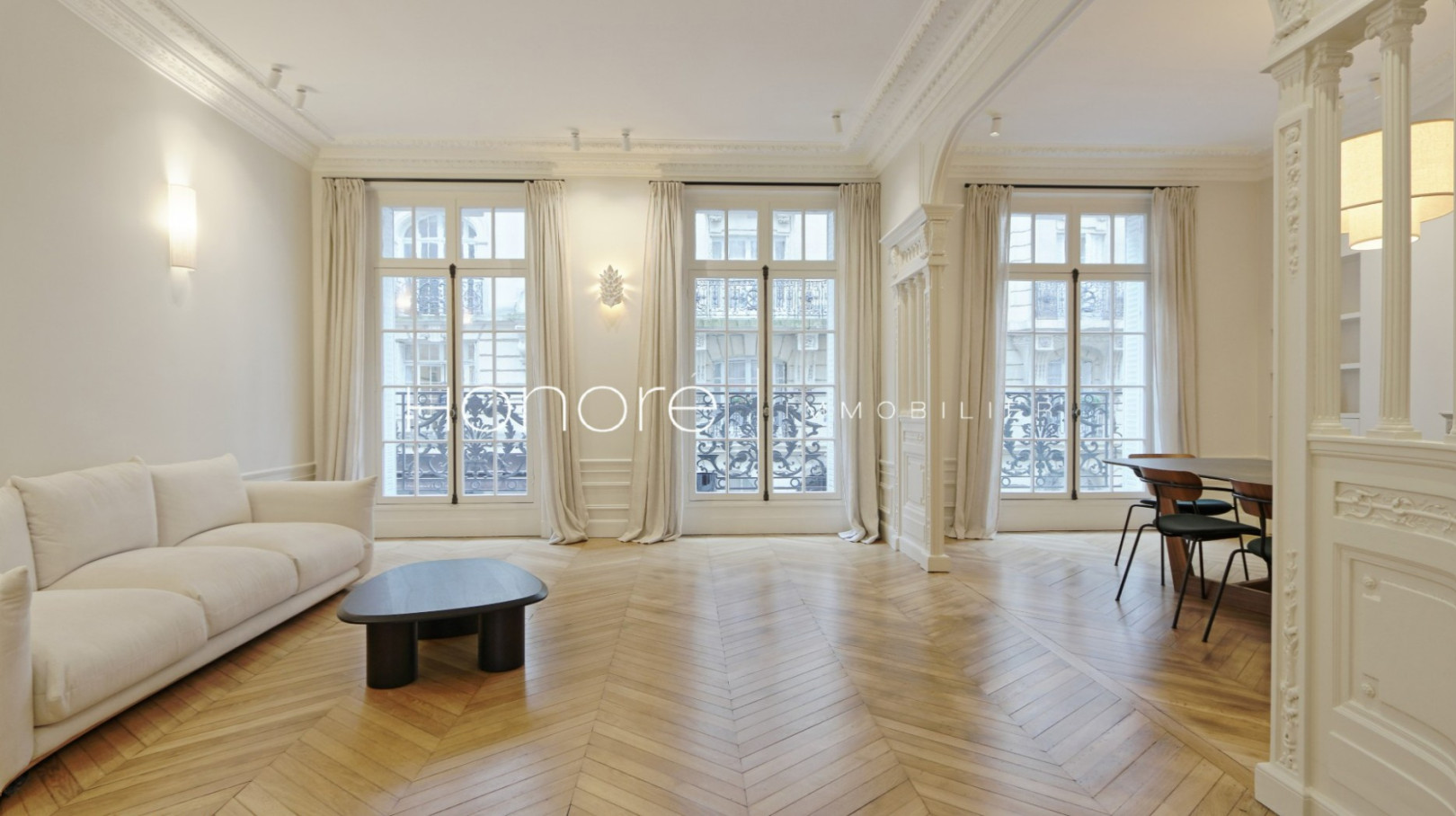 
                                                Location
                                                 APPARTEMENT D’EXCEPTION – 3 CHAMBRES – MUETTE OCDE