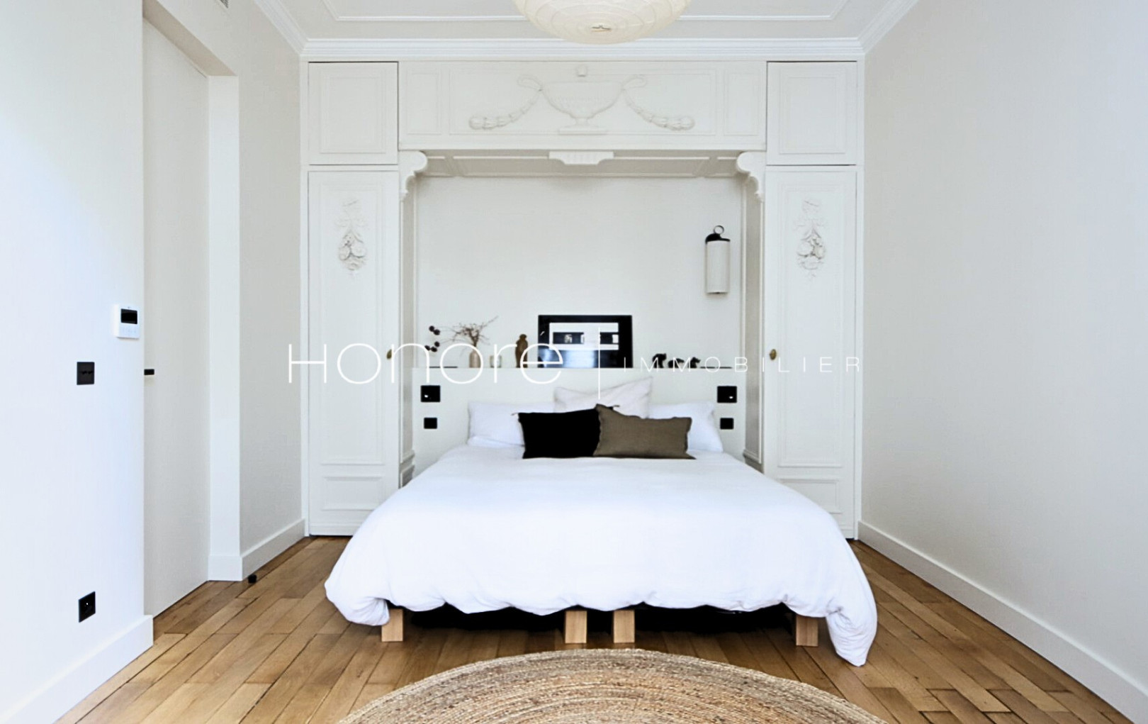 
                                                Location
                                                 APPARTEMENT D’EXCEPTION – 3 CHAMBRES – MUETTE OCDE