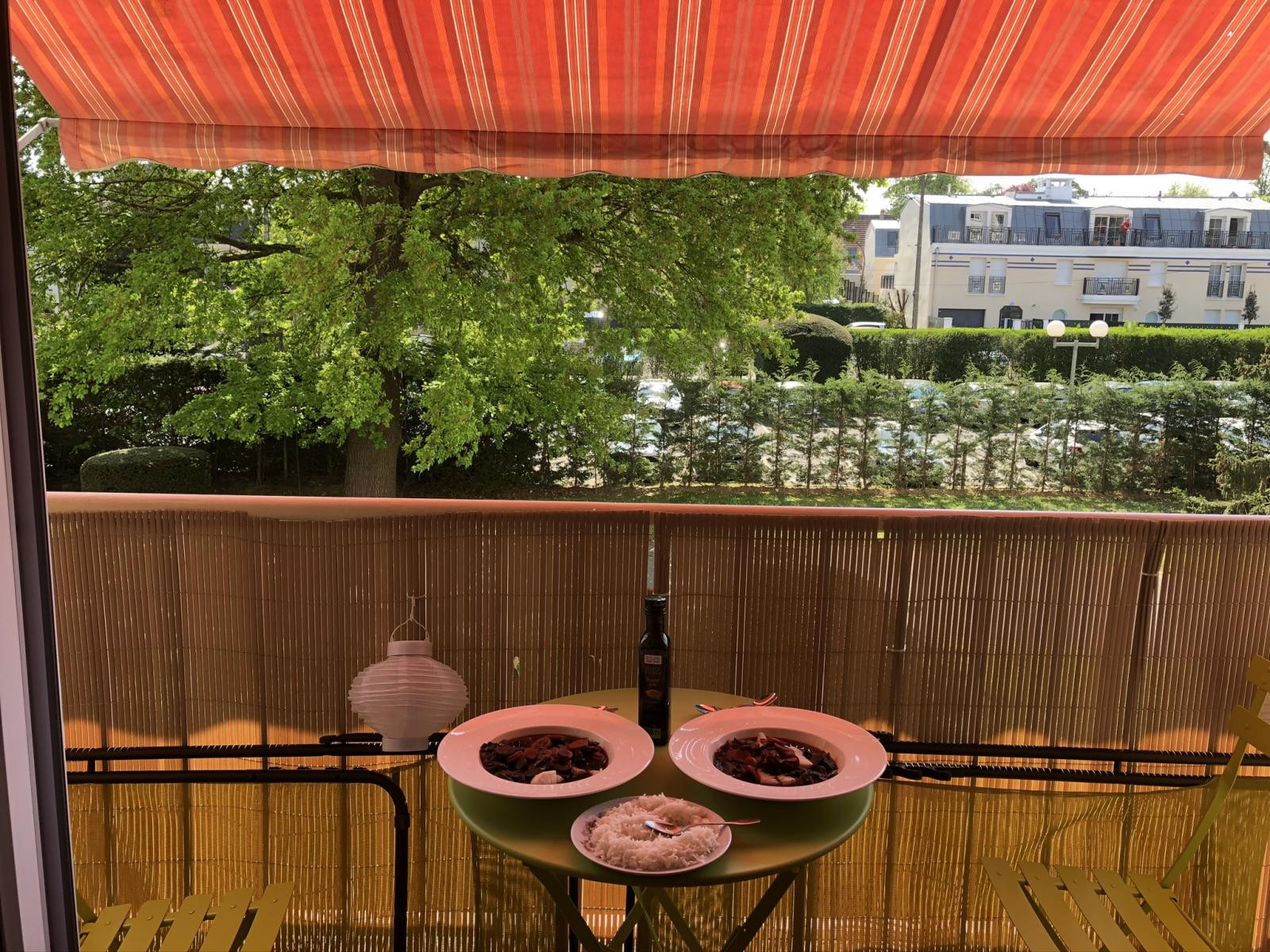 
                                                Location
                                                 Appartement dans résidence arborée