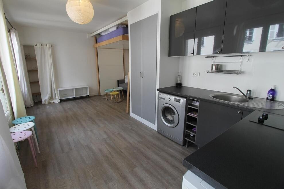
                                                Location
                                                 Appartement de 1 pièce 23m² Paris 18ème