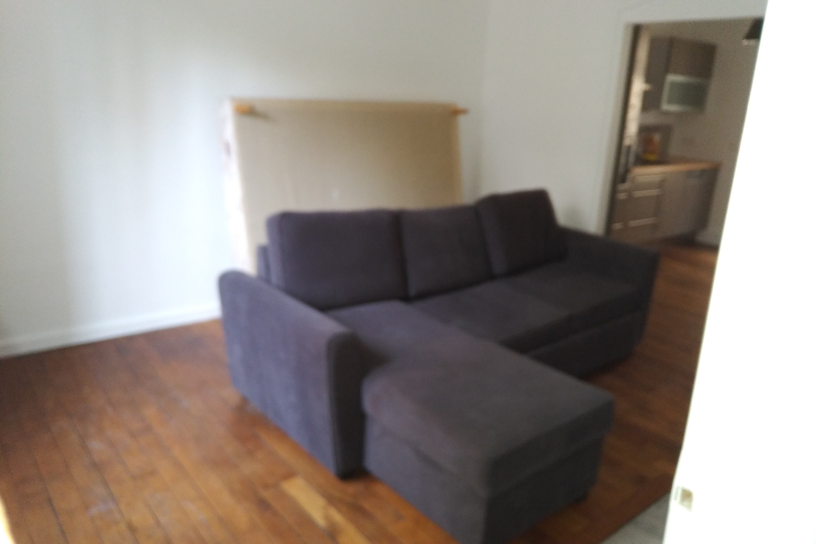 
                                                Location
                                                 Appartement de 2 pièces meublé à louer Paris 9