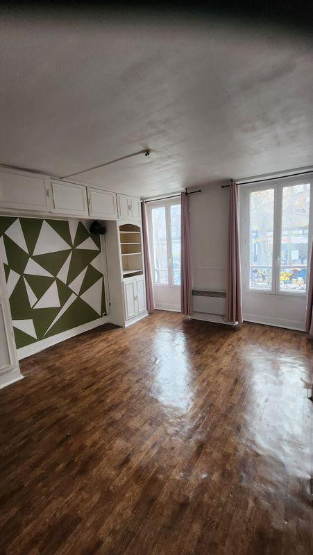 
                                                Location
                                                 Appartement de 2 pieces quartier La Chapelle