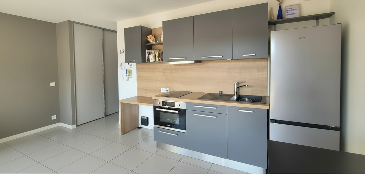 
                                                Vente
                                                 Appartement de 27 m² + terrasse + garage