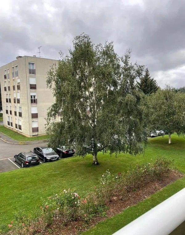 
                                                Location
                                                 Appartement de 3 Pièces 66m² en excellent état