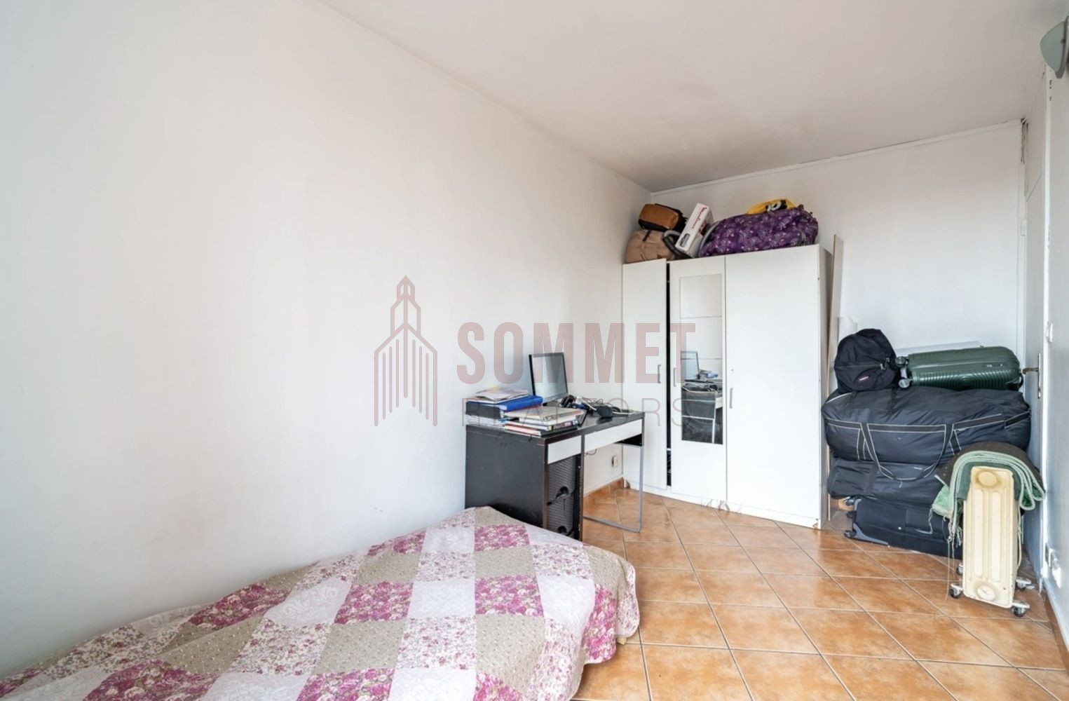 
                                                Vente
                                                 Appartement de 3 pièces de 67 m² OCCUPÉ