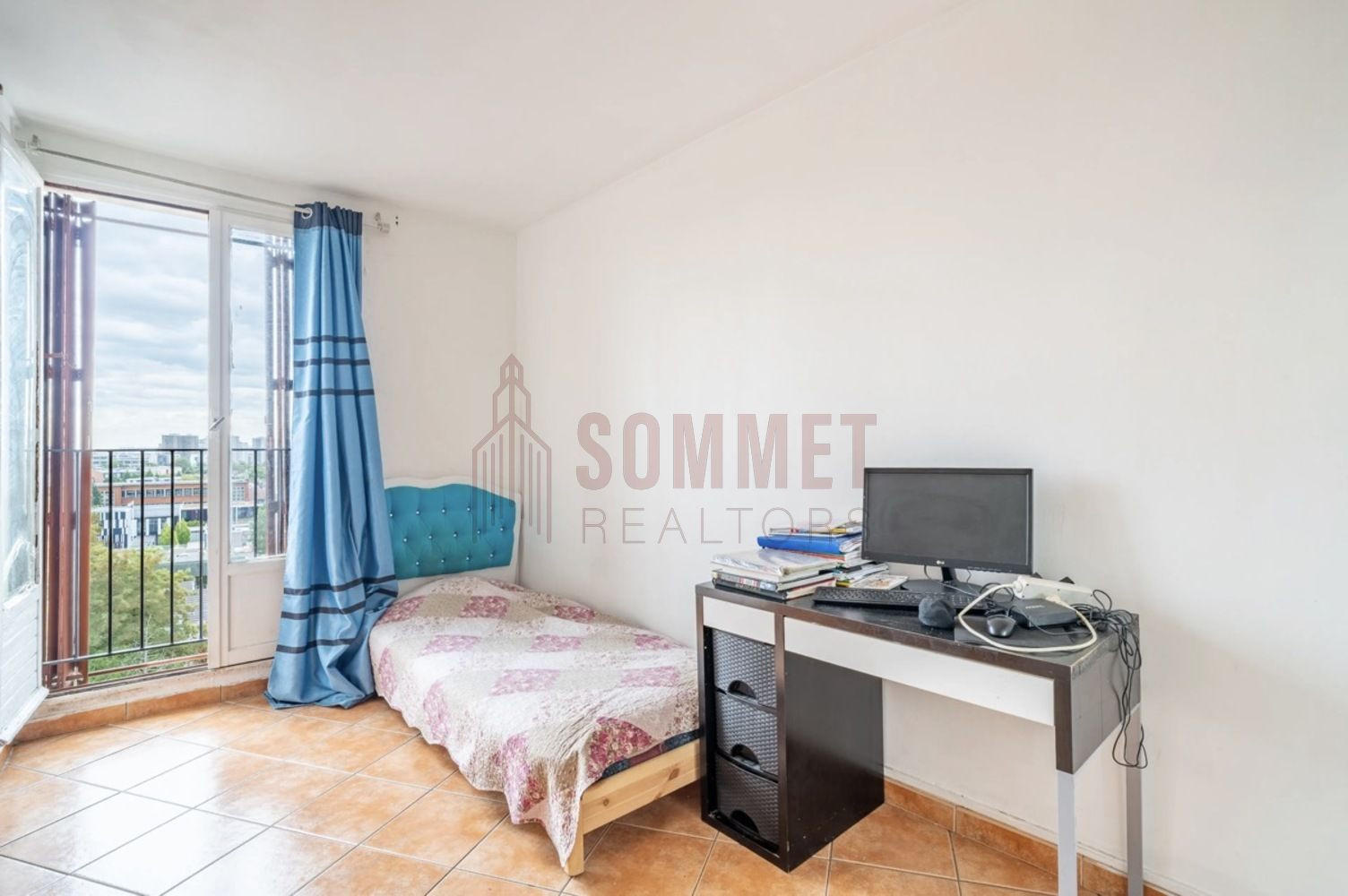 
                                                Vente
                                                 Appartement de 3 pièces de 67 m² OCCUPÉ