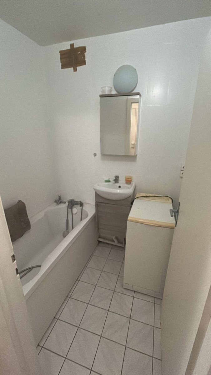 
                                                Colocation
                                                 Appartement de 4 chambres en colocation