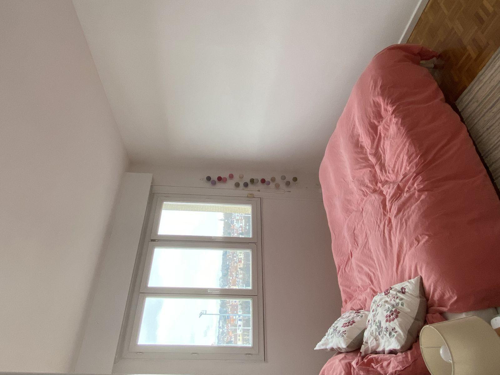 
                                                Location
                                                 Appartement de 45m2 meublé en sous-location