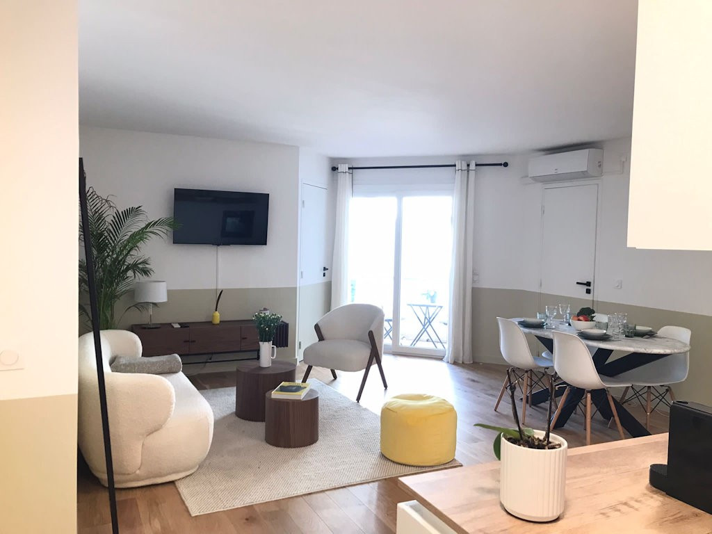 
                                                Location
                                                 Appartement de 51 m² au 1er étage