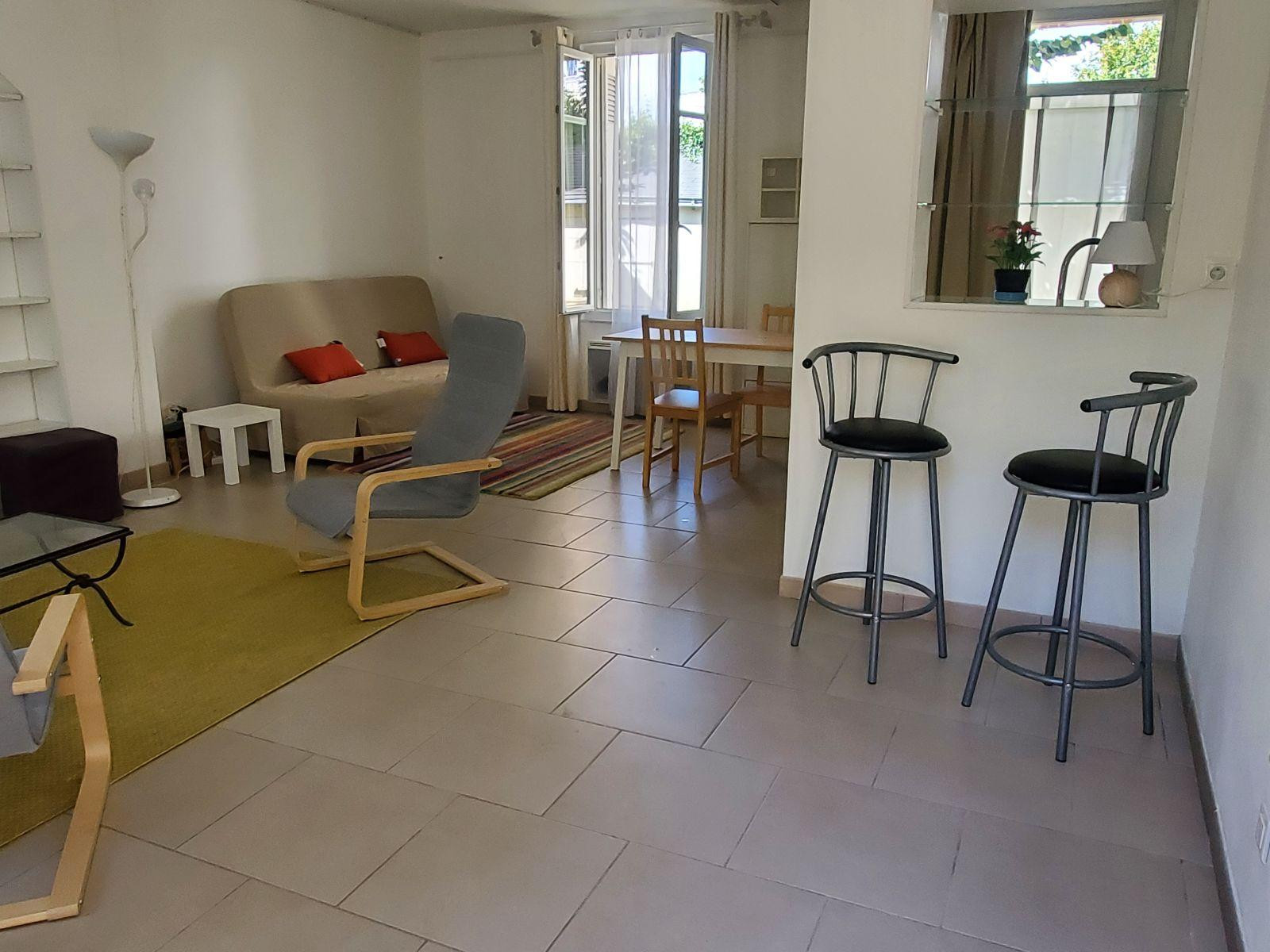 
                                                Location
                                                 Appartement de 54 m2 calme proximité du tramway