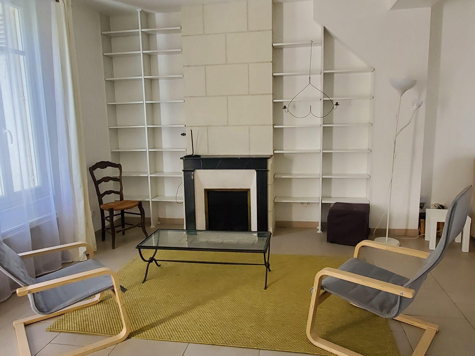 
                                                Location
                                                 Appartement de 54 m2 calme proximité du tramway