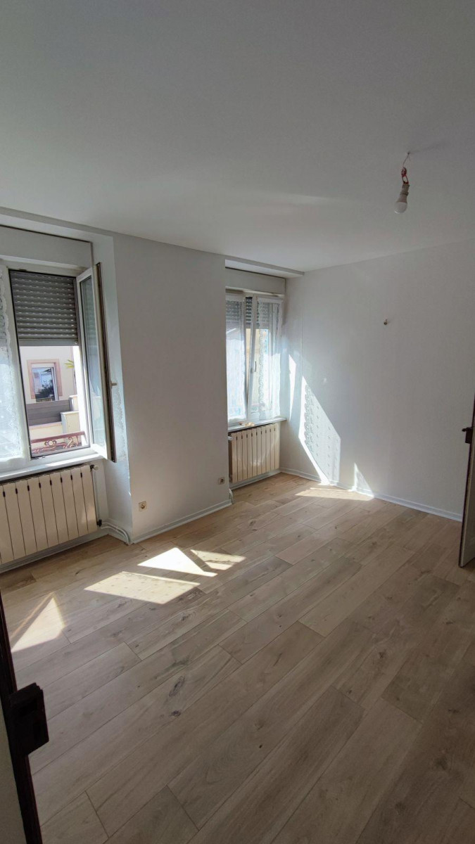 
                                                Location
                                                 Appartement de caractère