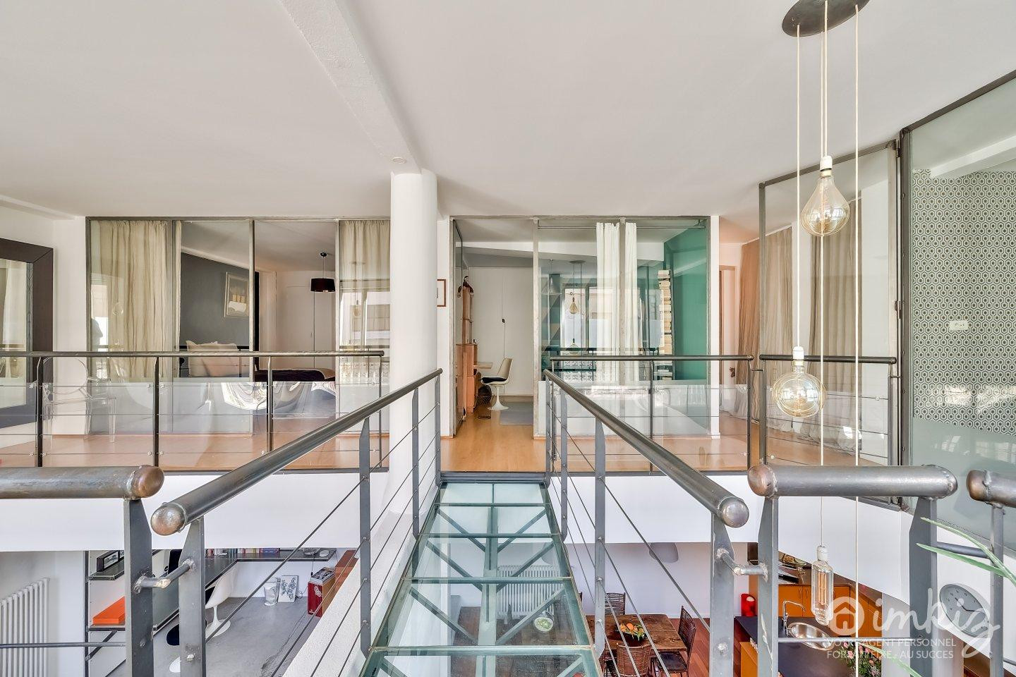 
                                                Vente
                                                 Appartement de caractère, calme, lumineux