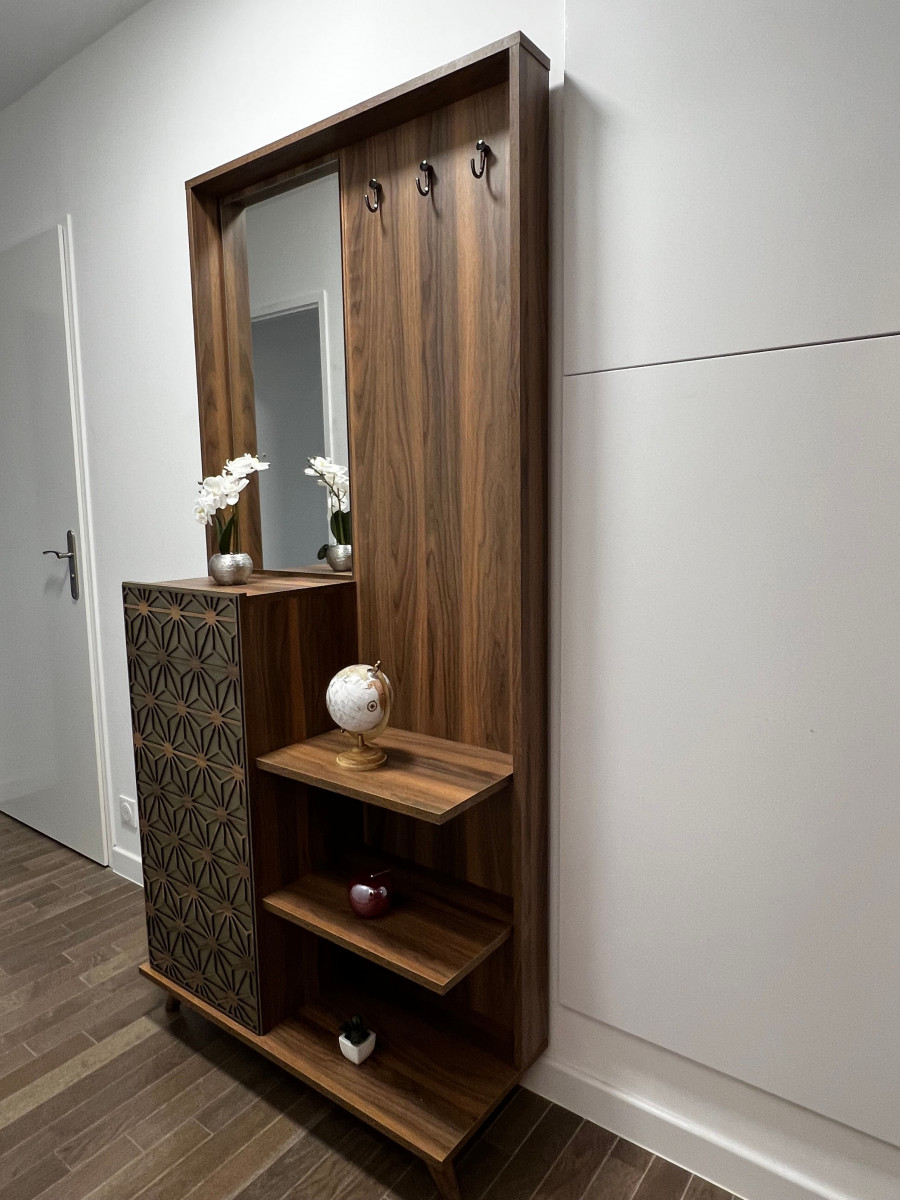 
                                                Location
                                                 Appartement de luxe (loyer tout inclus)