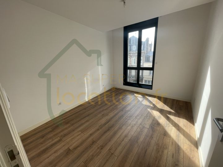 
                                                Location
                                                 APPARTEMENT DE STANDING CENTRE VILLE
