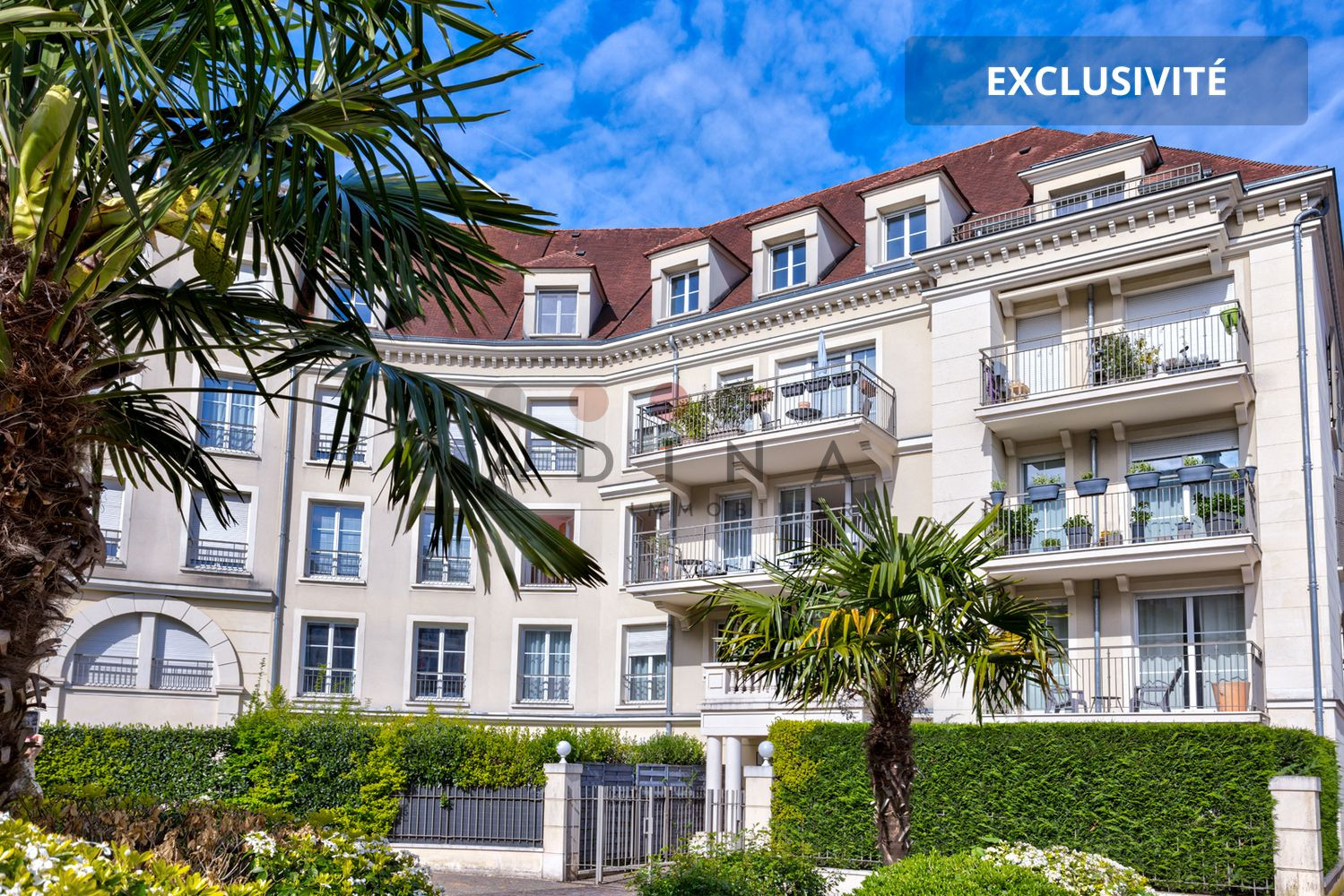 
                                                Vente
                                                 Appartement de Trois Pièces avec Balcon